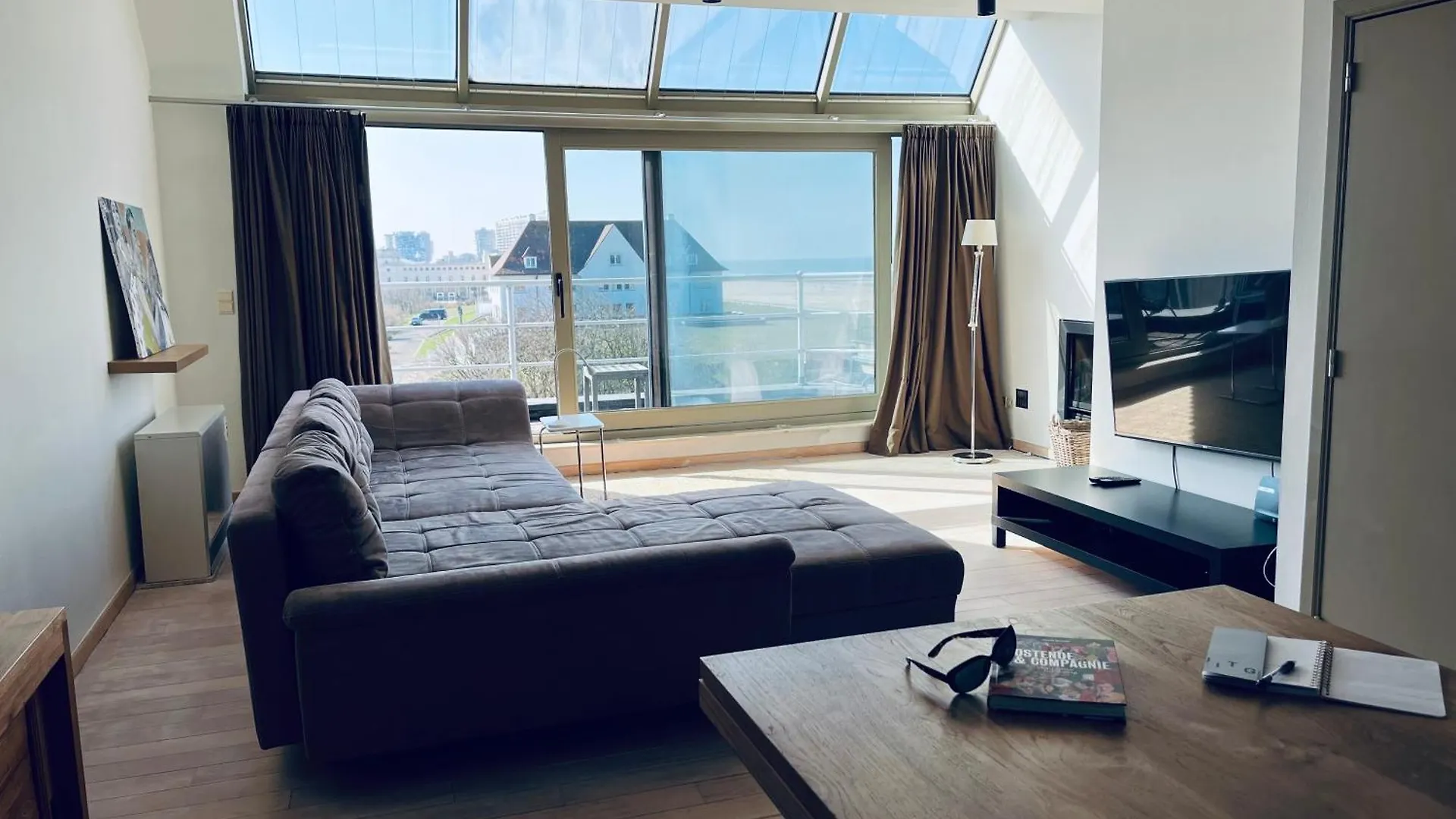 Penthouse De Vaughan -Luxe Appartement Met Zeezicht 오스텐드 벨기에